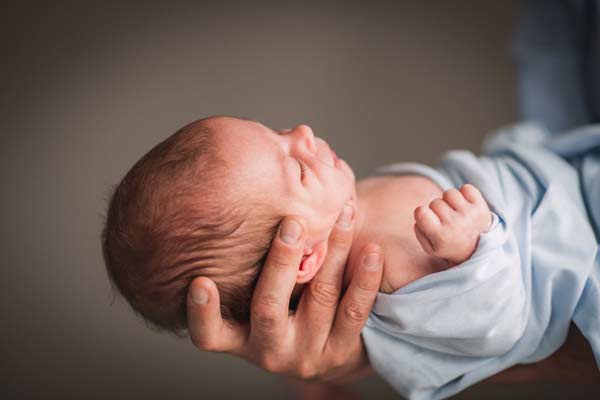 Newborn Photography by Rebecca Holmes